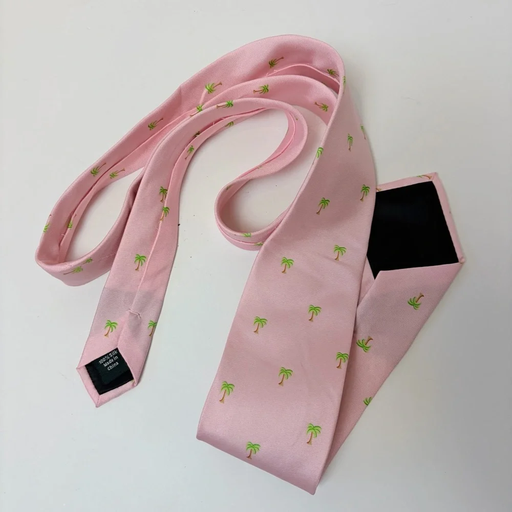 J. Crew The Silk Tie Pink with Green Palm Trees 100% Silk Tie‎